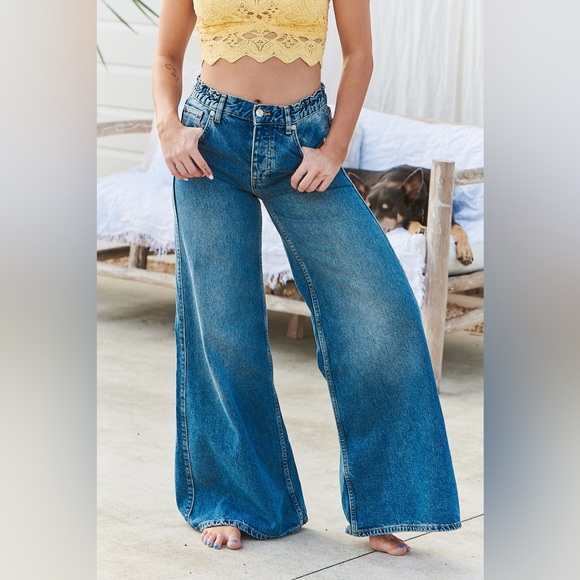 🎉LAST PIECE🎉FREE PEOPLE Lovefool Low Rise Jeans - Picture 9 of 16